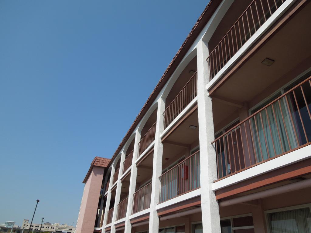Sunshine Inn & Suites Virginia Beach Dış mekan fotoğraf